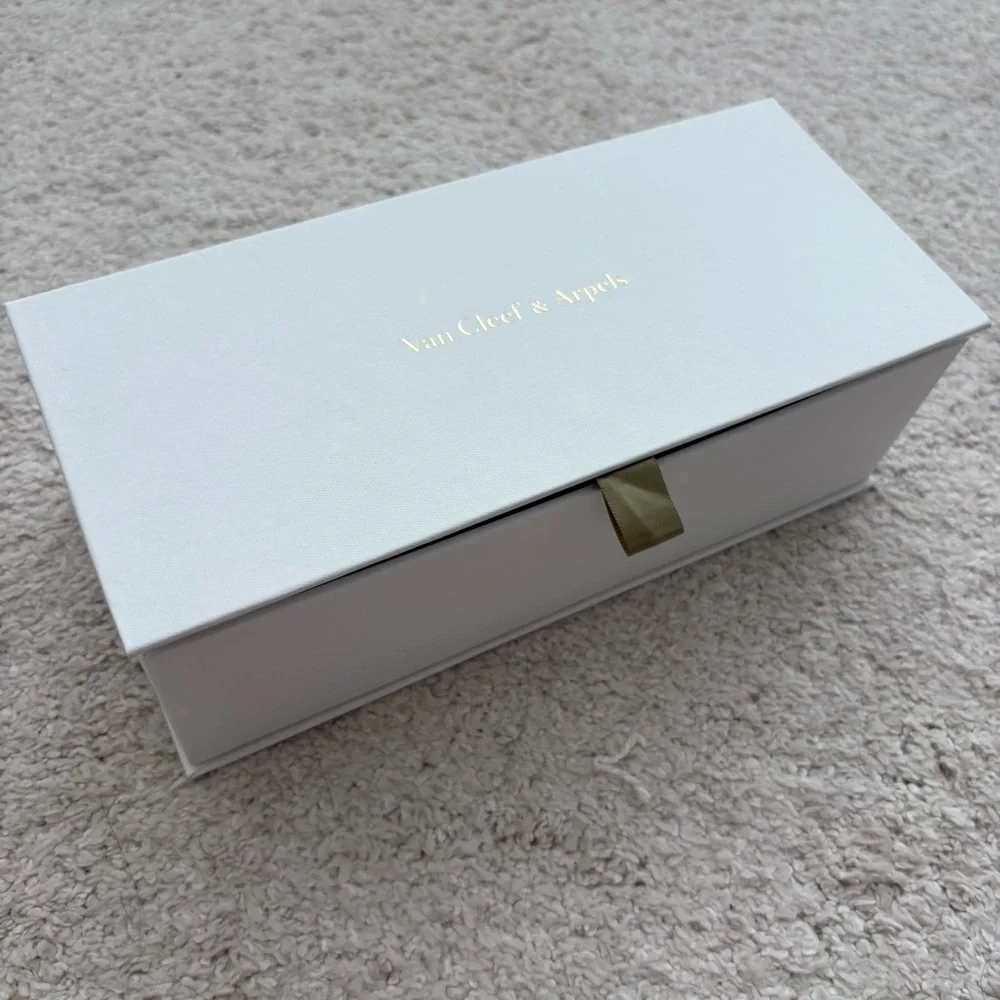 Van Cleef & Arpels Votive Candle Set - Pink, Green, Cream - Picture 6 of 12